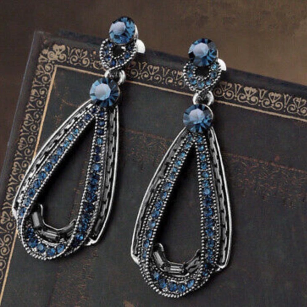 NEW Sterling silver Dark Blue Diamond Earrings